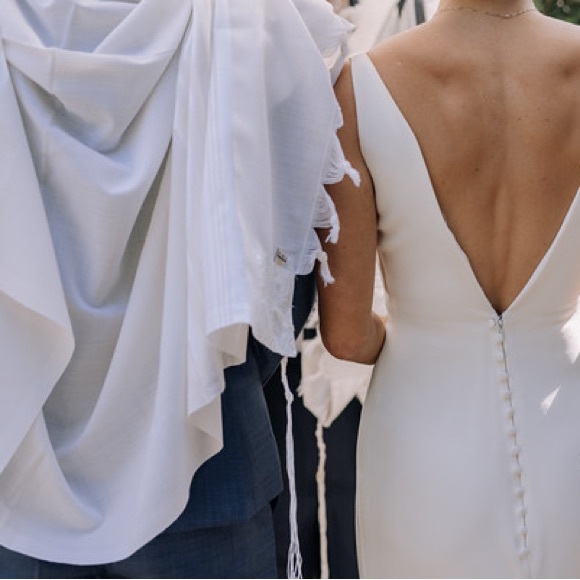 Pronovias white gown (wedding or other!) - Picture 7 of 9